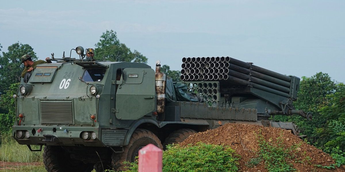 Kambodža poziva na trenutni prekid vatre sa Tajlandom!