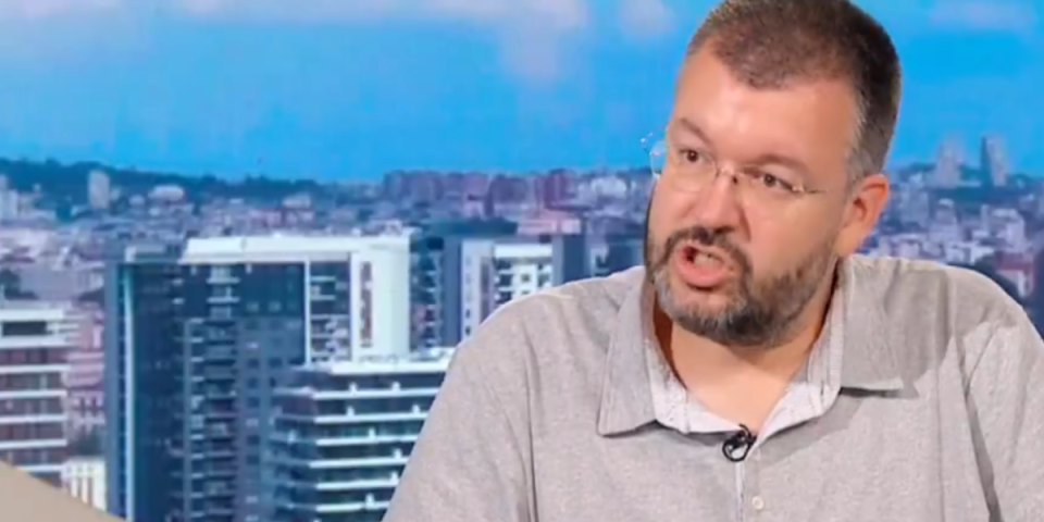 (VIDEO) Veliko je zlo udarilo na Srbiju: Dramatično upozorenje profesora Čedomira Antića