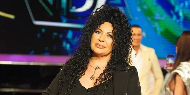 ''Menja ih kao čarape'': Svi komentarišu Stoju Novaković - Ona se ne obazire (FOTO)