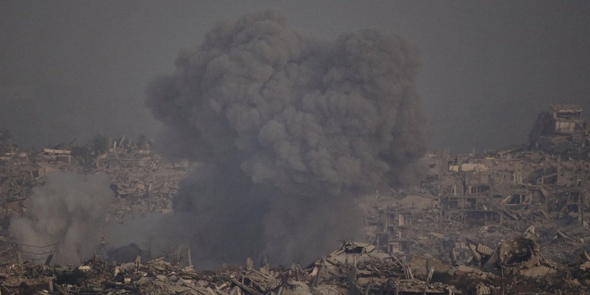 Horor u pojasu Gaze: Bombardovanje bez milosti, najmanje 20 žrtava!