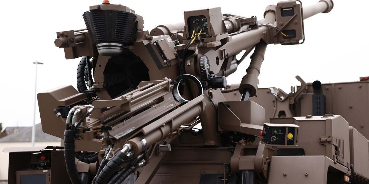 Blamaža za NATO: Milioni evra bačeni na razmaženu "damu rata" - Francusko čudo doživelo debakl