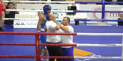 Skandal nad skandalima u Srbiji: Trener upao u ring i davio sudiju pred decom (VIDEO)