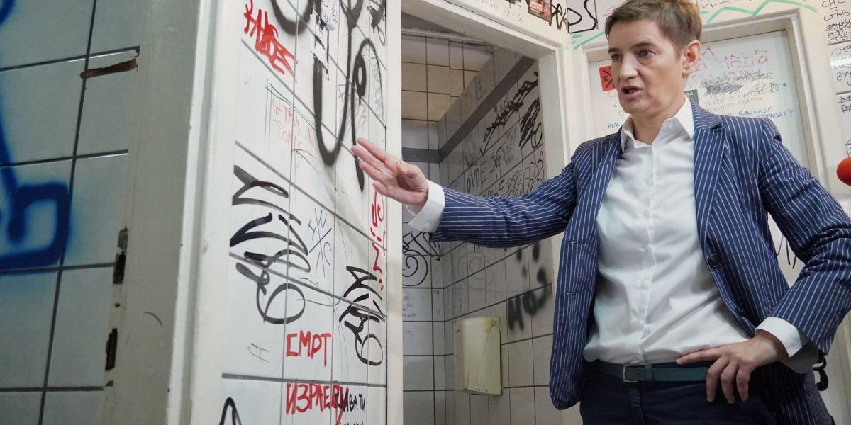 Jezivi grafiti u toaletu i pozivi na "smrt Vučiću"  