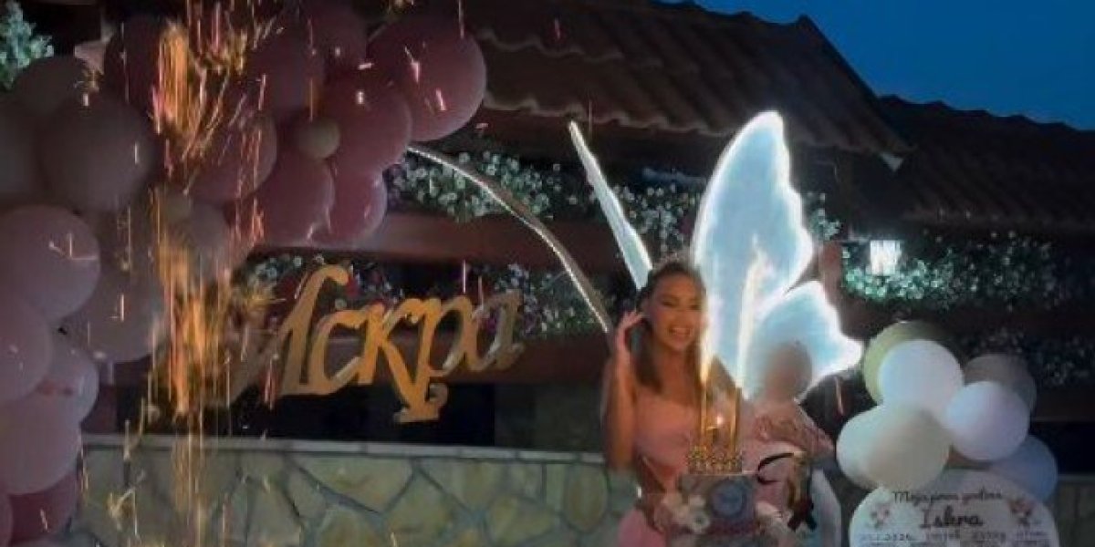 Sofija Una Manić i ćerkica