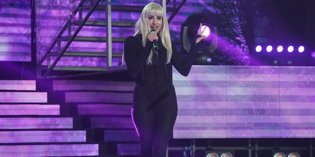 "Tata joj je kupio vilu, ja apartman": Rijaliti učesnica sama slavila ćerkin prvi rođendan, otac izostao zbog problema sa zakonom