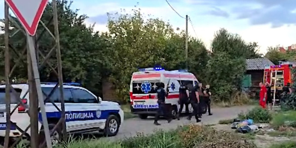 Piromanu iz Novog Sada nije prvi put da podmeće požar: Pogledajte snimak kako pali komšijama barake (VIDEO)