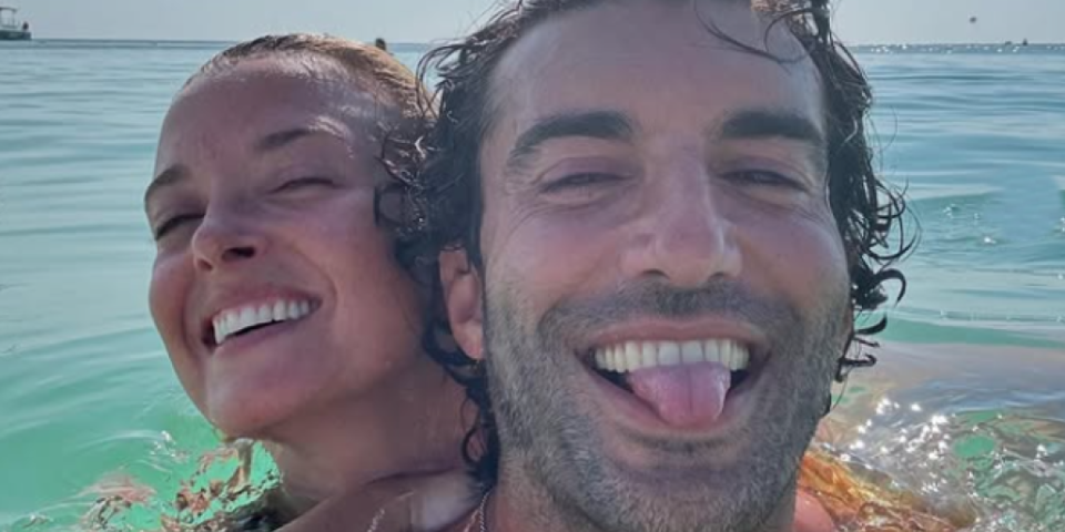 U centru seks skandala glumac se javno obratio supruzi: "Oženio bih te opet" (FOTO)