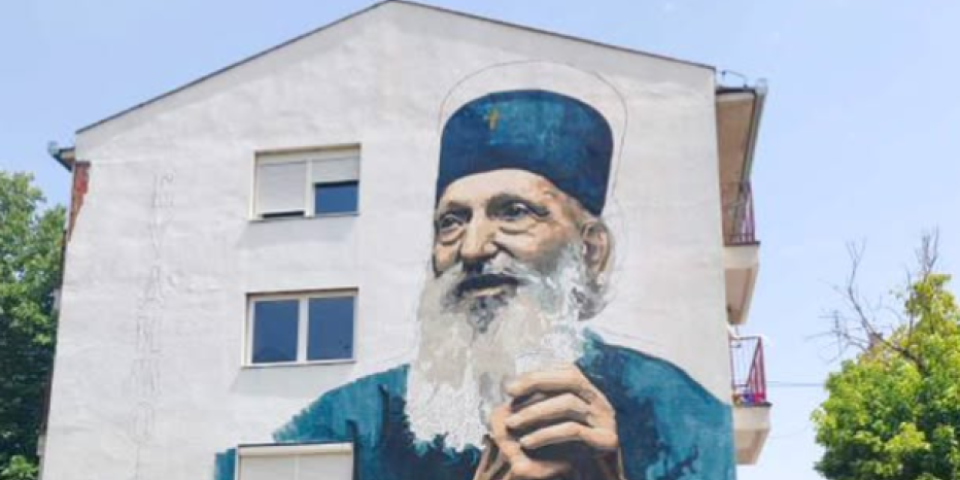 Ovakvog ga još nismo videli: Impozantan mural s likom patrijarha Pavla u Banatu