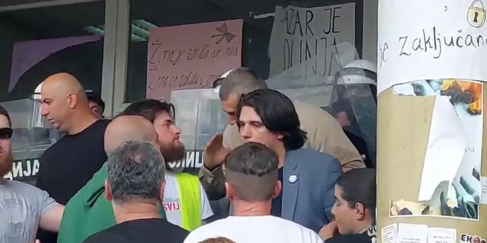 Neskrivena mržnja prema svemu srpskom: Televiziji N1 smeta srpska zastava, ali ne i vređanje Isusa (VIDEO)