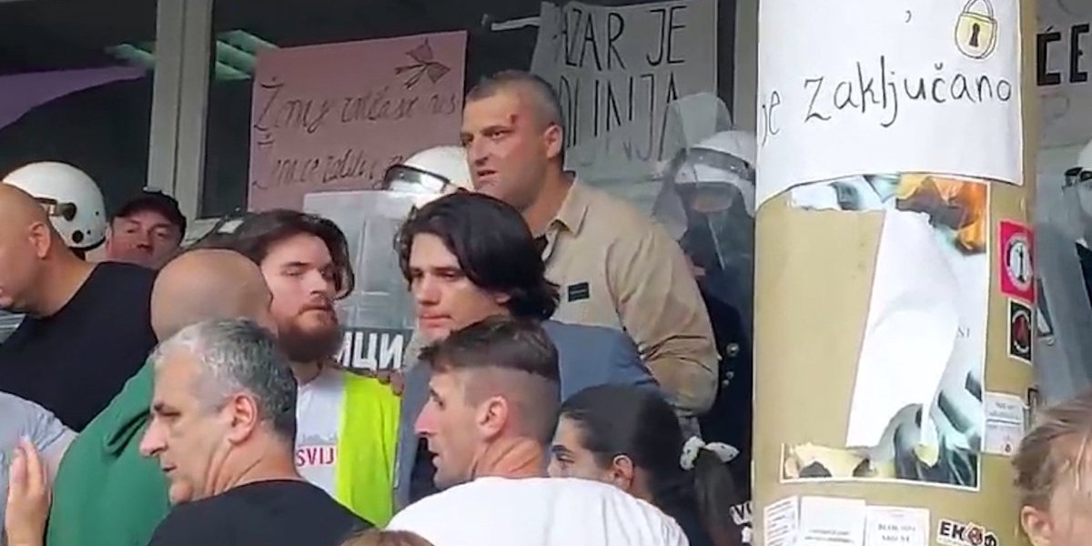 (VIDEO) Inverzno-perverzno! Blokaderi psuju majku srpsku, a opozicija lešinari i krivi Vučića kako bi se dočepali vlasti!