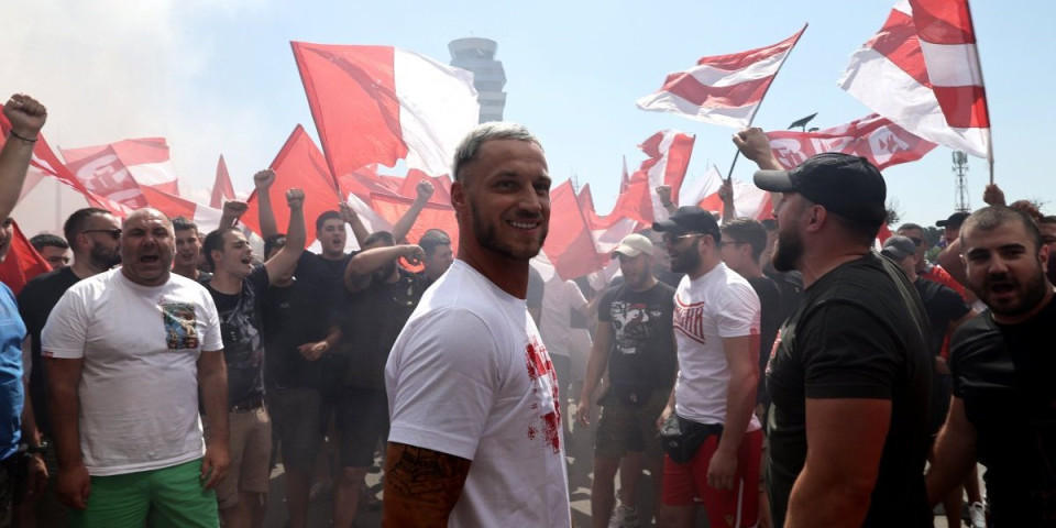 Arnautović oduševio "delije": Evo šta je uradio pred revanš sa Linkolnom (FOTO)