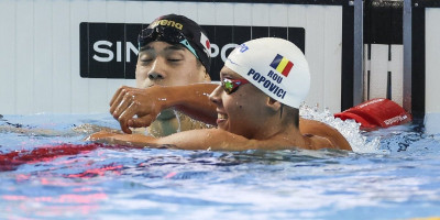 David Popovići, plavalec srbskih korenin, osvojil zlato medaljo na SP