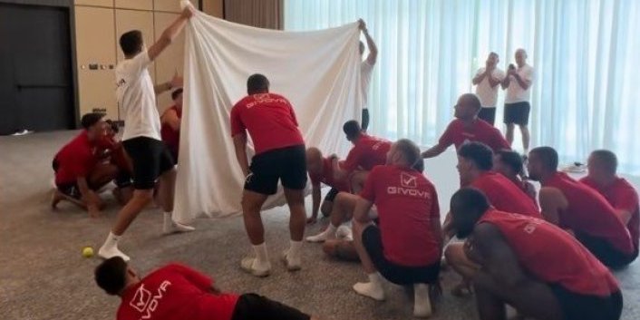 Evo kako Linkoln krati vreme pred revanš sa Zvezdom: U hodniku hotela, a tu je i čaršav (VIDEO)
