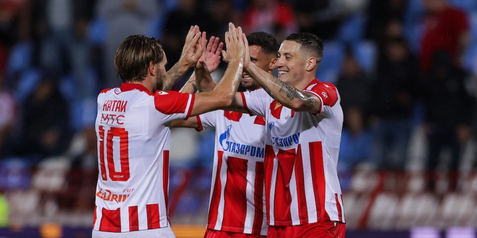 Duarte se poklonio Magiku - "Marakana" je eksplodirala, pogledajte šta je uradio (VIDEO/FOTO)