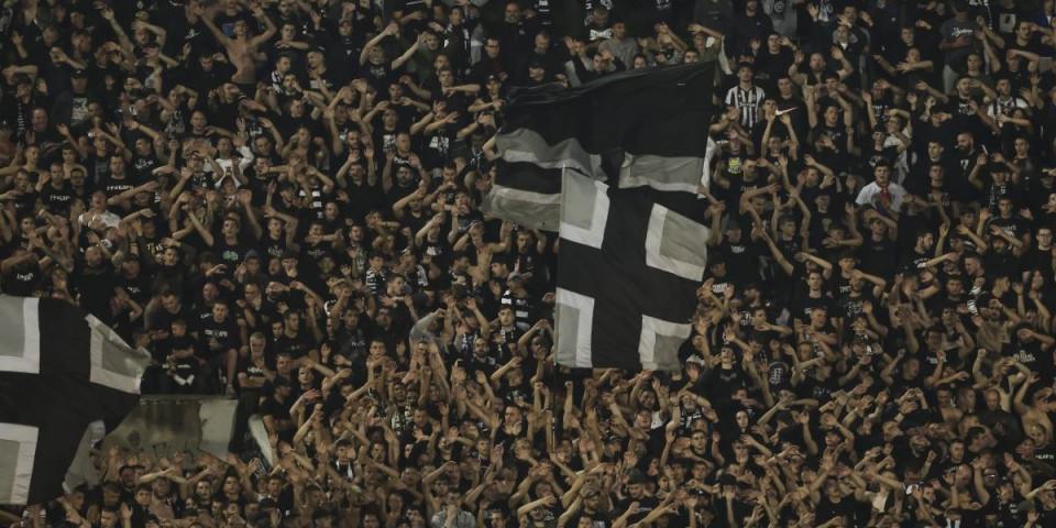 Šta je s mozgom, skandalozna odluka UEFA - Častili Ukrajince zbog "Ubij Srbina", a baklja u Beogradu košta 25.000 evra