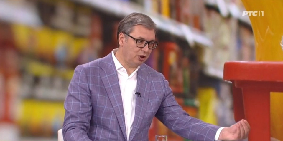 Vučić: Nije problem reći "Bog je veliki", već psovati nekome srpsku majku i Hrista