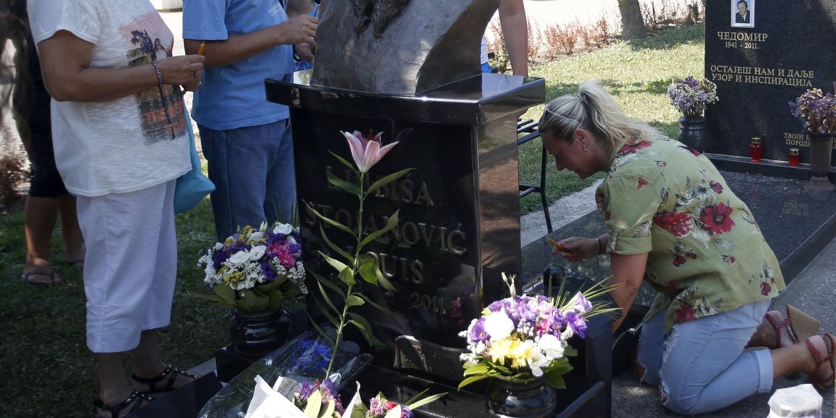 Na današnji dan poginuo čuveni srpski pevač: Udovica nakon pogibije s decom grcala u dugovima