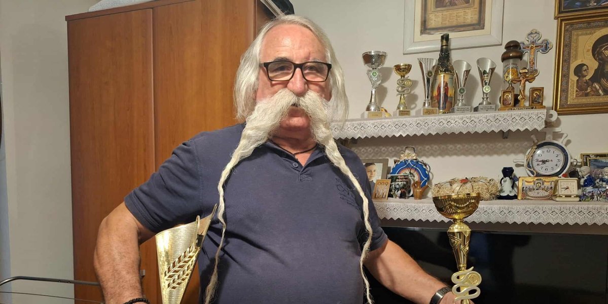 Toliko su mu dugi, da ih stavlja iza ušiju: Zoran nema konkurenciju