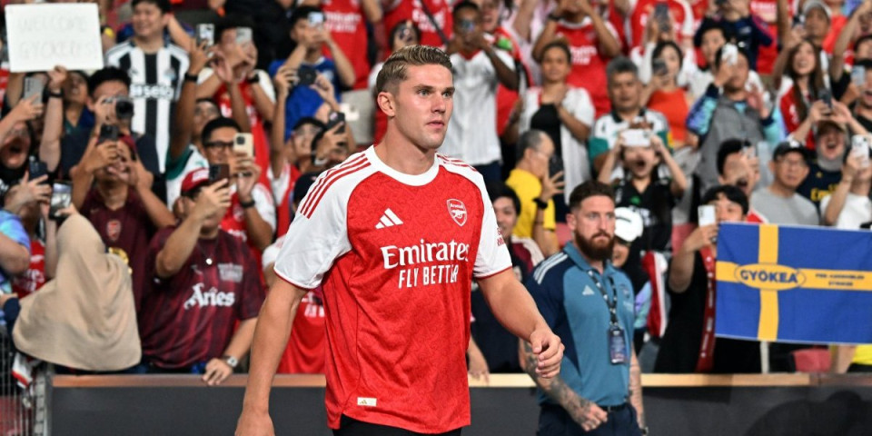 "Tobdžije" videle Đokereša: Šveđanin debitovao u porazu Arsenala (VIDEO)