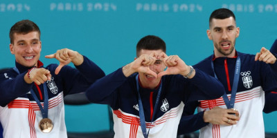 Jokića i društvo niko ne sme da vidi - Pešić u tajnosti sprema "orlove" za Evrobasket