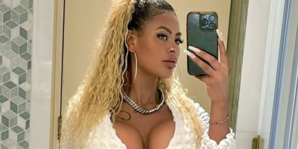 Radila čučnjeve, pa joj ispala zadnjica: Usred teretane joj iscureo silikon - doživela pakao (VIDEO)