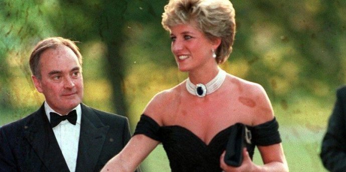 Haljina koja podmlađuje svaku ženu: Iv Sen Loran je tvrdio da ovaj komad morate da imate (FOTO)