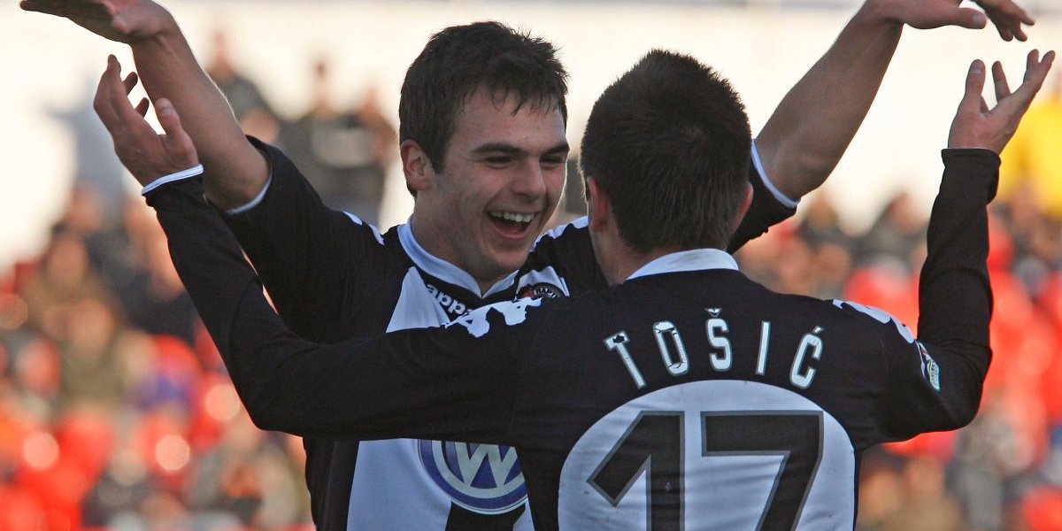 Okačio kopačke o klin i završio karijeru: Bivši as Partizana se emotivnim rečima oprostio od kluba (VIDEO)