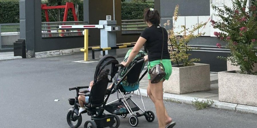 (PAPARACO) Pevačica se udala za milionera, a dadilju nema: Evo kako izgleda kada se kamere ugase