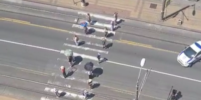 Blokaderi su rešili da i danas, uprkos činjenici da je subota, maltretiraju građane po Beogradu svojim skupovima koji onemogućavaju protok saobraćaja.