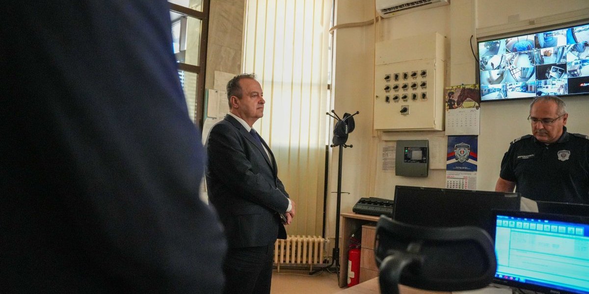 Ivica Dačić u policiji 