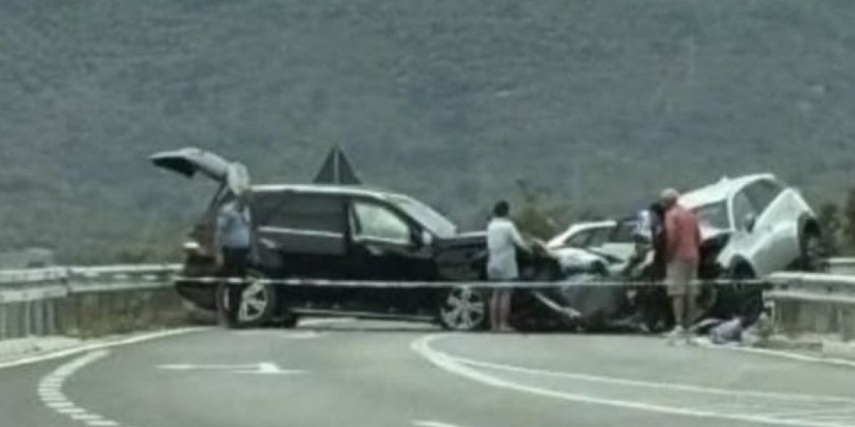 "Bila je nepokolebljiv stub": Kolege se oprostile emotivnom porukom od lektorke koja je poginula u teškoj saobraćajnoj nesreći (FOTO)