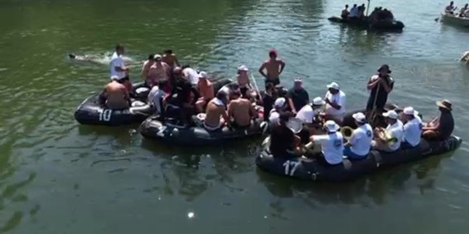 "Ovde je jedan dan kao četiri dana na moru": Ovako se uživa bez granica (VIDEO)