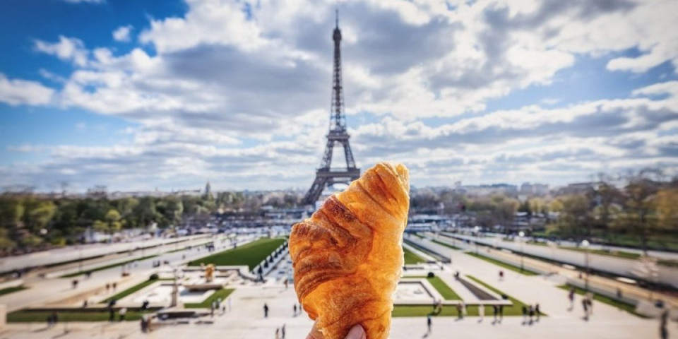 Originalni francuski kroasani: Korak po korak do prelepog puterastog ukusa (FOTO)