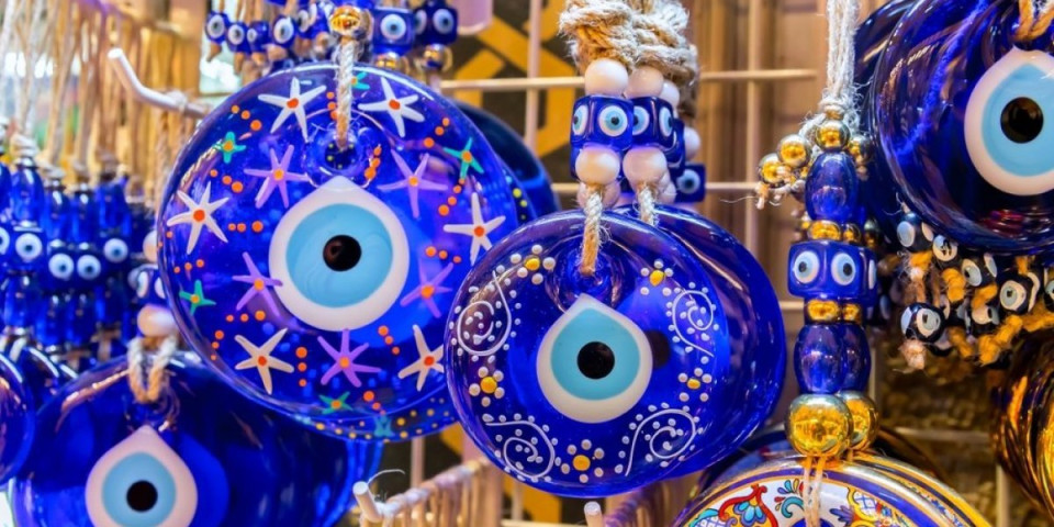 Najpopularniji suvenir među Srbima: Evo šta tačno "tursko oko" privlači u vaš dom i šta znači ako se razbije