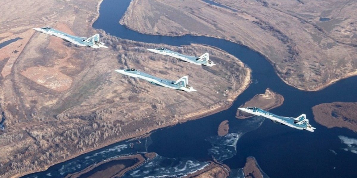 Zapad u panici! Ruski maljevi za američke "patriote": Stelt lovci Su-57 masovno lansiraju "kinžale"! (VIDEO)