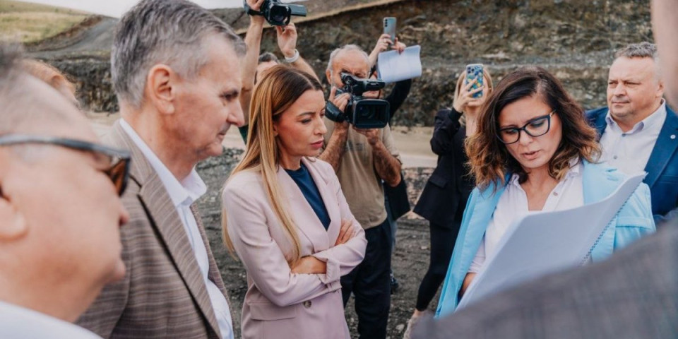 Ministarstvo privrede dalo 280 miliona dinara za izgradnju reciklažnog dvorišta na Čajetini - Ministarka Mesarović donela sjajne vesti za meštane