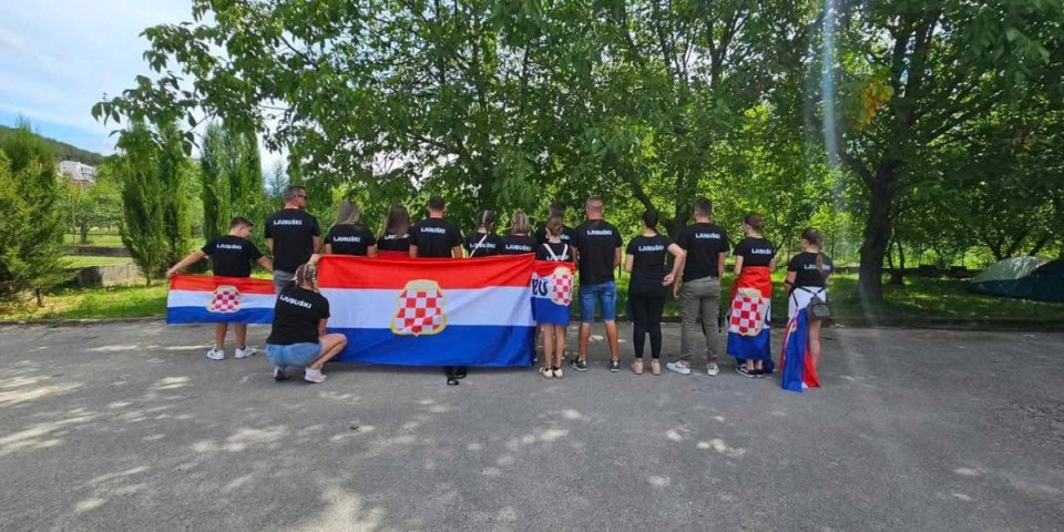 "Ubij Srbina" i "Mrš iz Hrvatske" - Na školi osvanuli ustaški grafiti