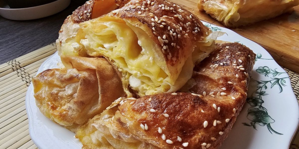 Rolnice sa kiselim mlekom: Hrskave i neodoljive, bolje nego one iz pekare (VIDEO)