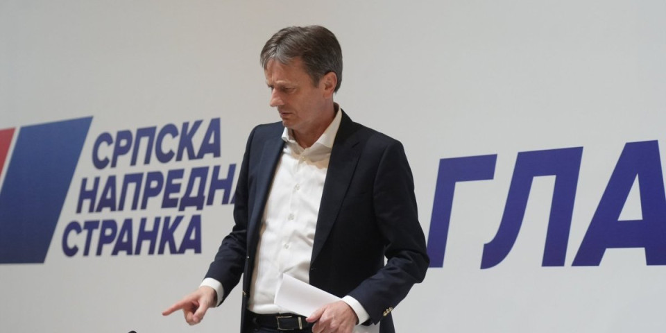 Tonu sve dublje i dublje: Poslušajte kako Šolakovi blokaderi sramno komentarišu bolest Darka Glišića (VIDEO)