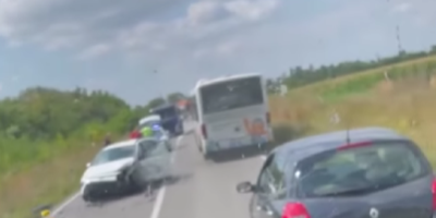 Saobraćajna nezgoda dogodila se danas na putu Beograd-Zrenjanin kod Ečke.