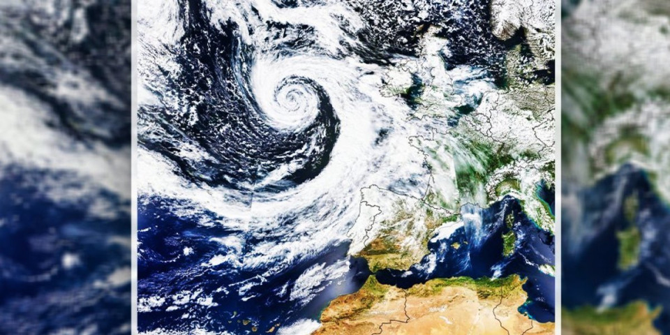 Orkanska oluja ruši Evropu: Vetrovi od 150 km/h, talasi do 10 metara, Skandinavija na udaru! (VIDEO)