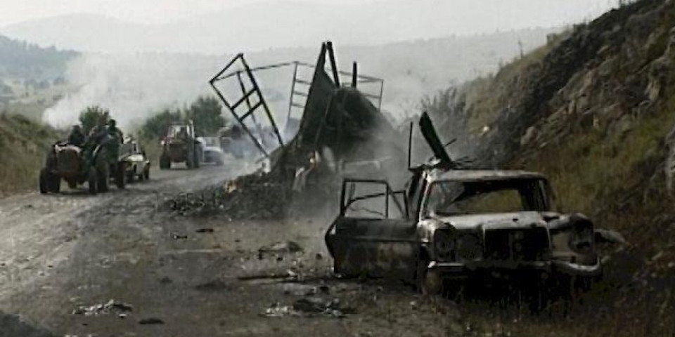 Tri decenije od raketiranja izbegličke kolone: U filmu "Petrovačka cesta" govore porodice stradalih, preživeli, svedoci zločina