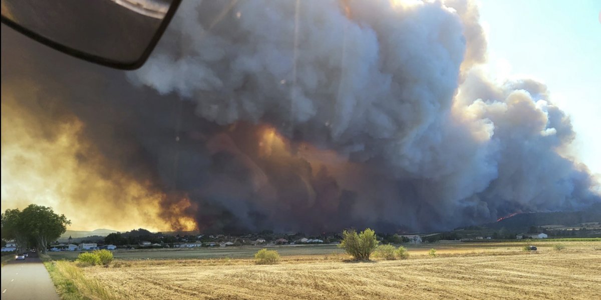 "U borbi smo!" Francuska u haosu, pokrenuta istraga, ovo se nije dogodilo u 21. veku! (FOTO/VIDEO)