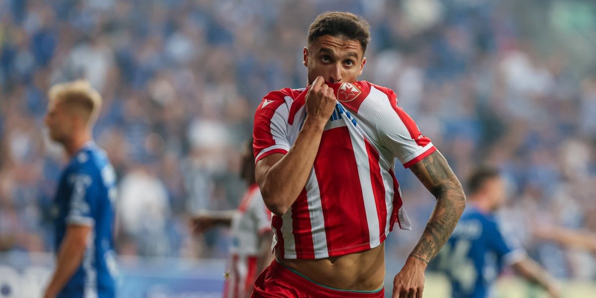 Krunić drugi put u metu: Lopta plesala po gol-liniji, morao da reaguje i VAR (FOTO/VIDEO)