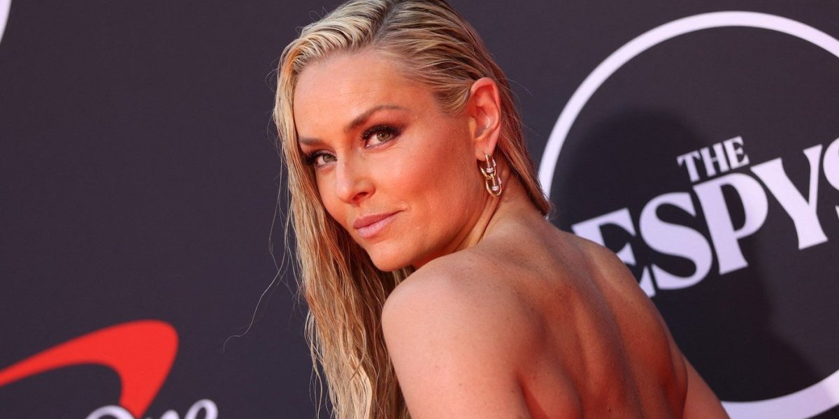 Sevnule gaćice, sve joj se videlo... Fatalna lepotica zapalila društvene mreže (VIDEO/FOTO)