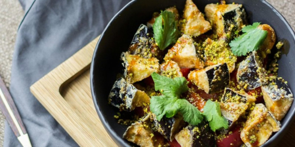 Savršena salata za pečenje i roštilj: Dodatak koji će jelo učiniti preukusnim