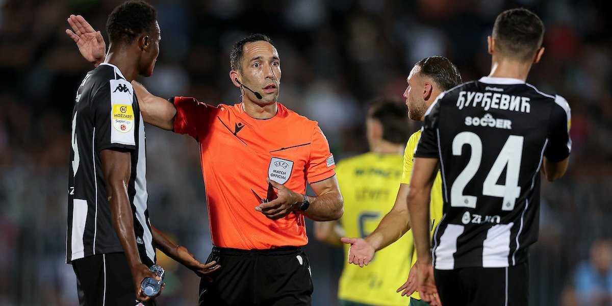 Partizanovo petominutno pomračenje! Hibernijan poveo, crno-beli ostali sa igračem manje (VIDEO)