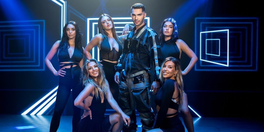 (FOTO) Pevač iskopirao svetsku zvezdu - Od cifre koju je dao za kostime će vas zaboleti glava