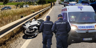 Tokom dana na magistralnom putu Užice – Zlatibor došlo je do saobraćajne nezgode kada su se sudarili putničko vozil i motor.