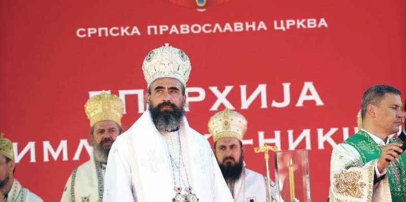 Hajka na čoveka naroda! Udruženi poduhvat protiv mitropolita Metodija